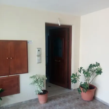 Milena House Апартаменти *